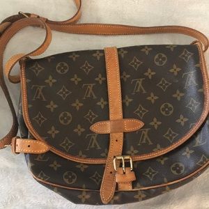 Louis Vuitton Monogram Saumur 30